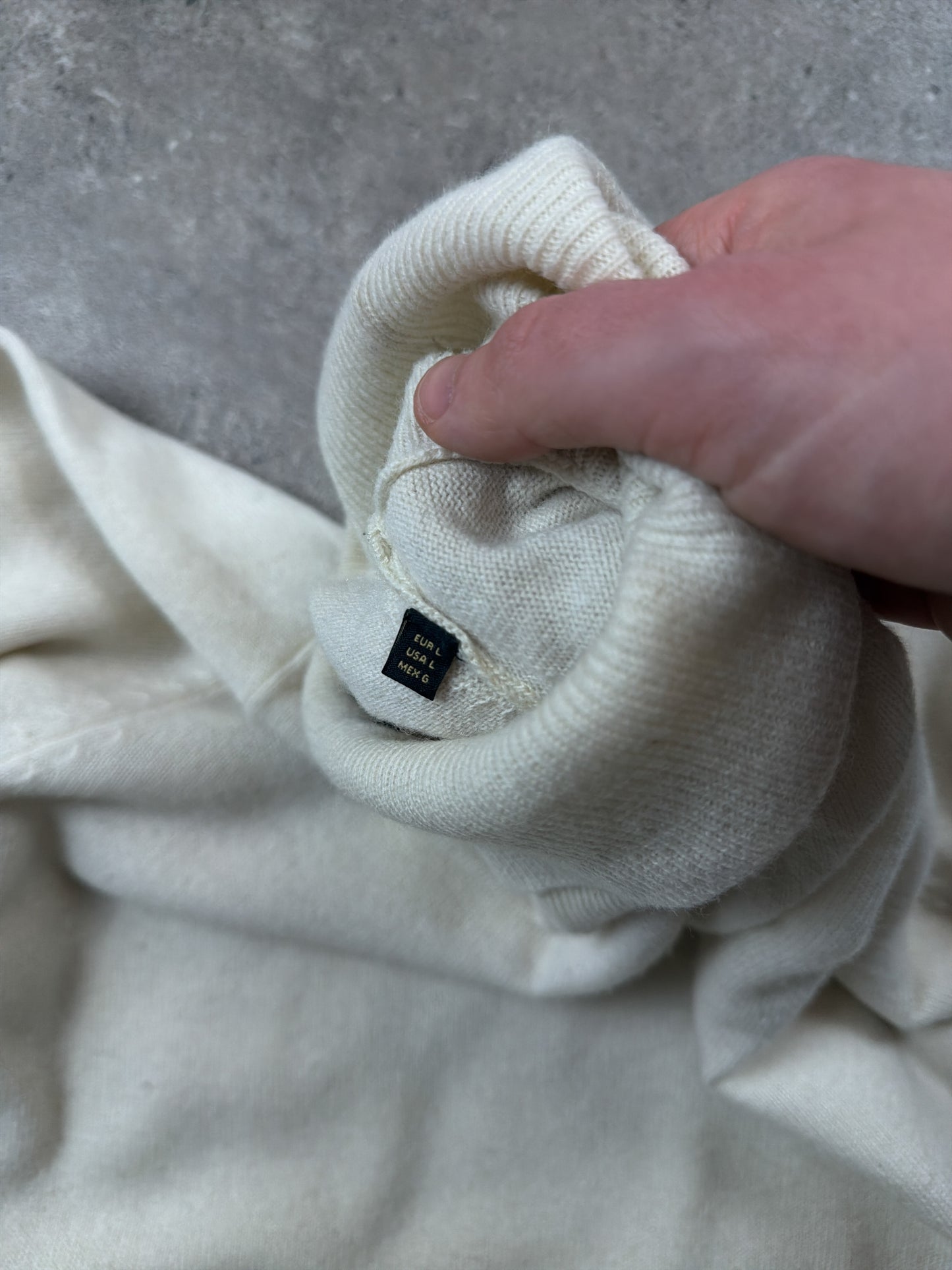 Mossimo Dutti