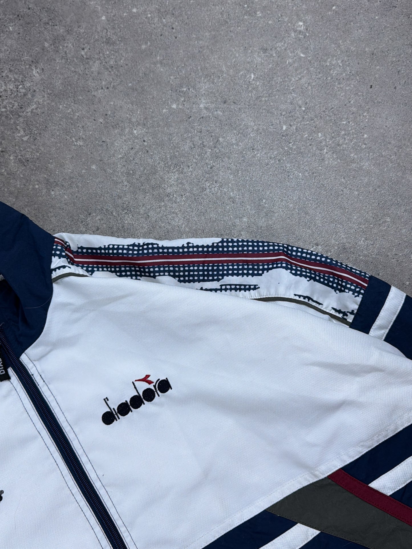 Diadora